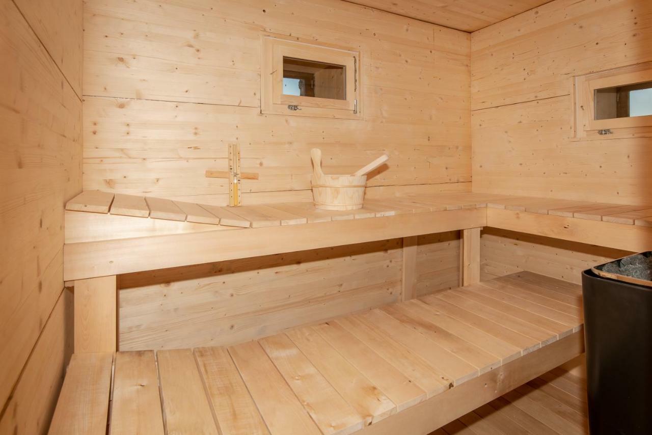 Vineyard Cottage Skatlar Оточец Экстерьер фото